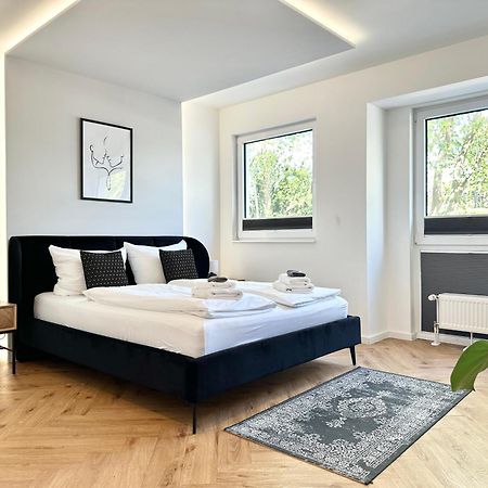 Modern Apartment - Fuer Freunde & Familien, Stadtnah, Parkplatz, E-Ladestation, Gitterbox Fuer Fahrraeder, Fitnessstudio, Digitale Gaestemappe Mit Restaurant- Und Unternehmenstipps Кобленц Екстериор снимка