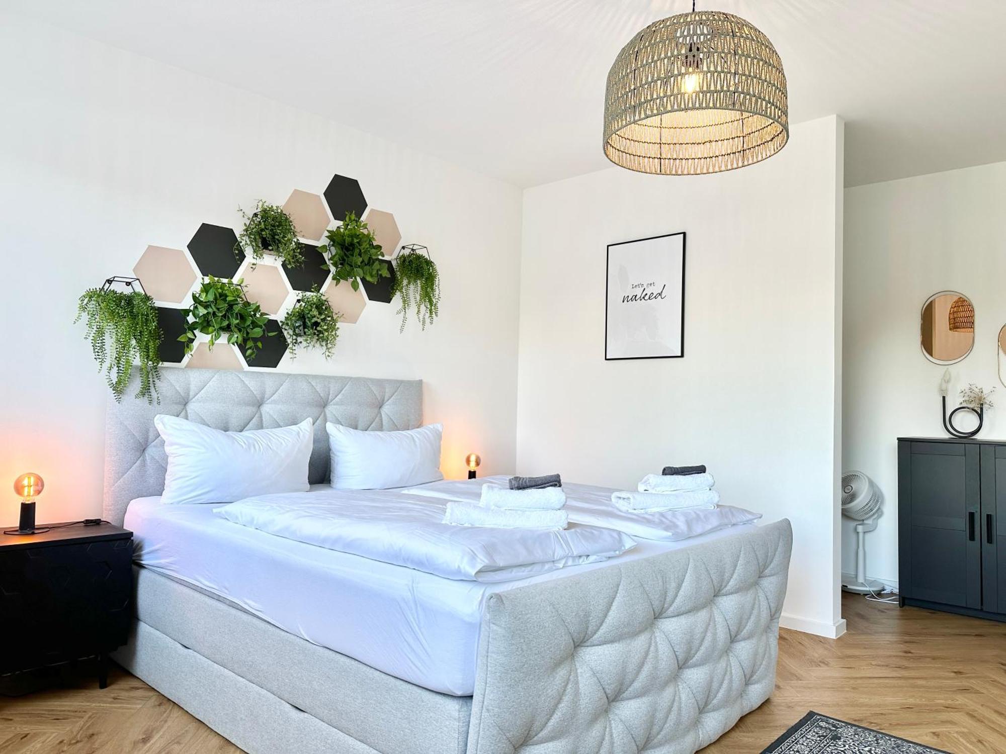 Modern Apartment - Fuer Freunde & Familien, Stadtnah, Parkplatz, E-Ladestation, Gitterbox Fuer Fahrraeder, Fitnessstudio, Digitale Gaestemappe Mit Restaurant- Und Unternehmenstipps Кобленц Екстериор снимка